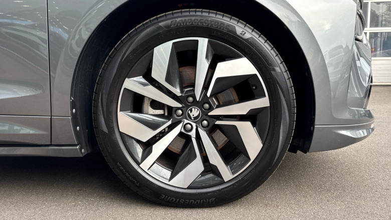 Skoda Enyaq 210kW 85x Sportline 82kWh 4x4 5dr Auto Electric 